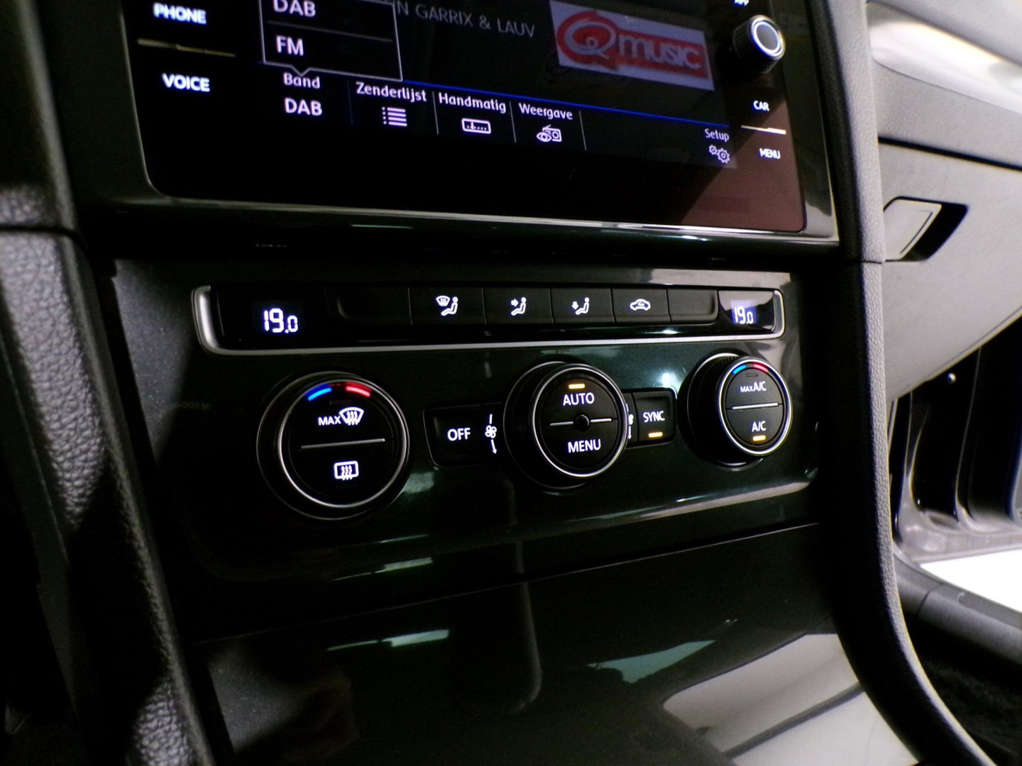 Volkswagen Golf Variant 1.0 TSI Comfortline "Origineel NL!" Apple-Carplay Parkeersensoren Adaptive-cruise Navigatie DAB+ Bluetooth
