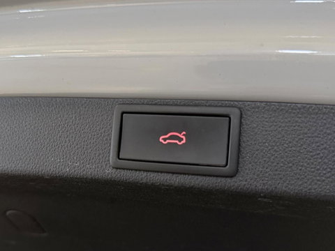 Škoda Octavia 1.4 TSI RS iV PHEV Camera Head-up Memory Sfeer