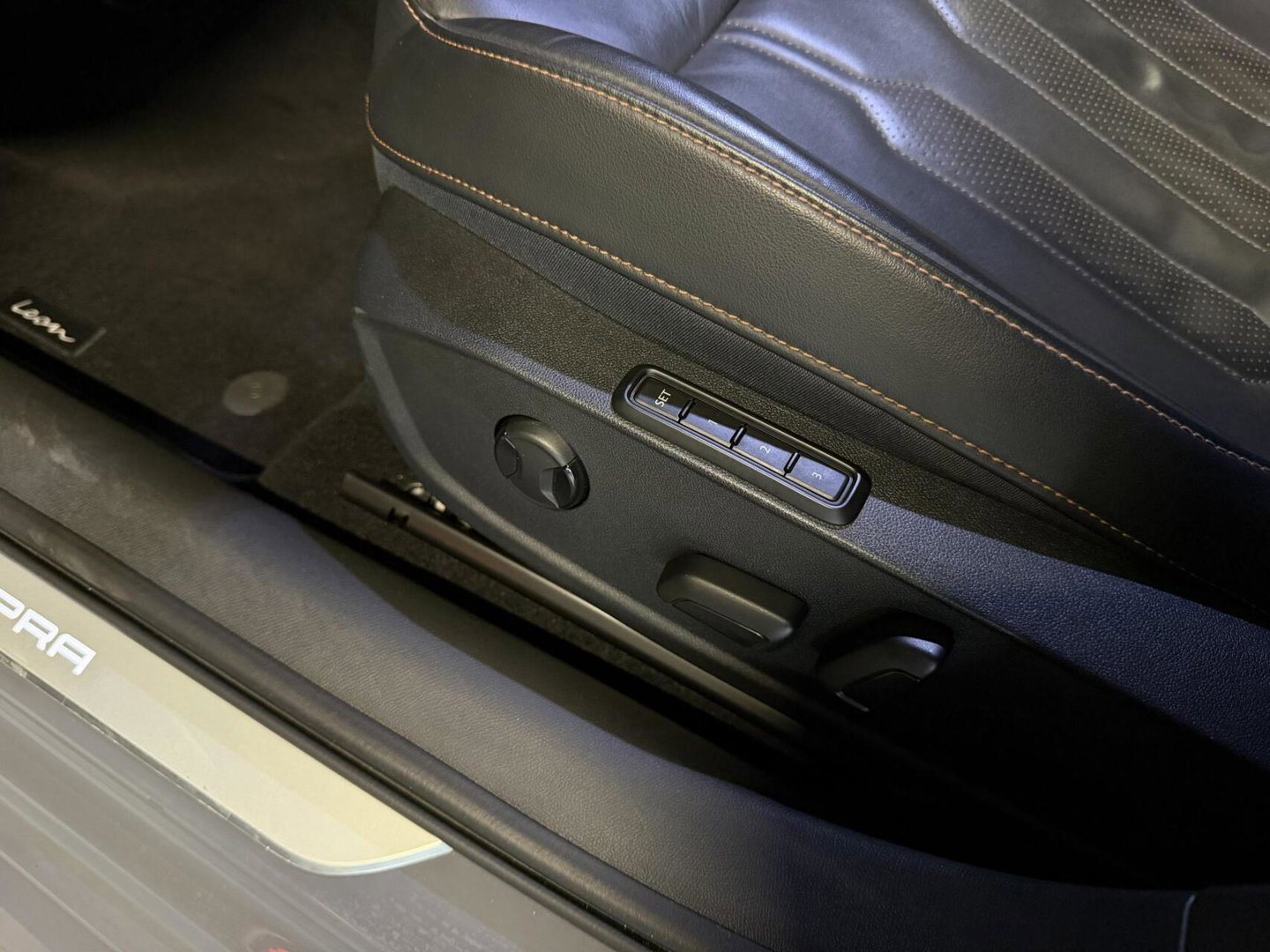 CUPRA Leon Sportstourer 1.4 e-Hybrid VZ Copper Edition Pano