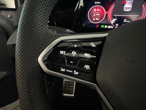 Volkswagen Golf 2.0 TSI GTI Pano|Leer|Stoelventilatie|Camera|IQ|Camera