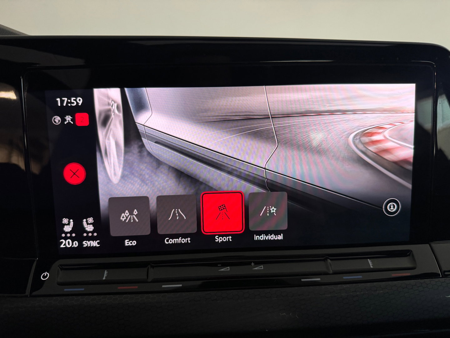 Volkswagen Golf 2.0 TSI GTI Pano|Leer|Stoelventilatie|Camera|IQ|Camera