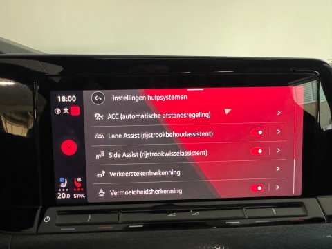 Volkswagen Golf 2.0 TSI GTI Pano|Leer|Stoelventilatie|Camera|IQ|Camera