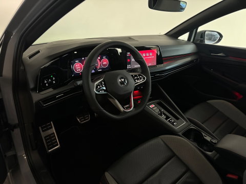 Volkswagen Golf 2.0 TSI GTI Pano|Leer|Stoelventilatie|Camera|IQ|Camera