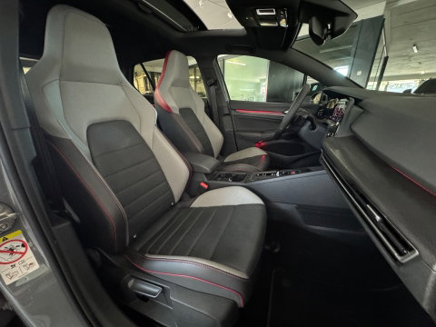 Volkswagen Golf 2.0 TSI GTI Pano|Leer|Stoelventilatie|Camera|IQ|Camera