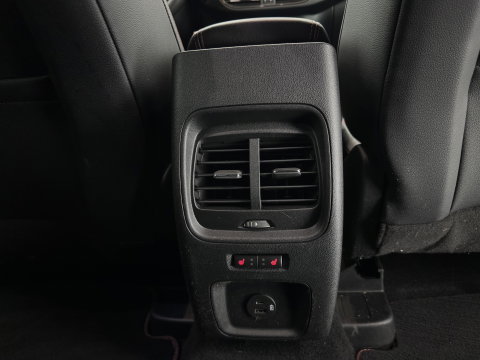 Ford Kuga 2.5 PHEV ST-Line X (Plug-in) {SoH-89%} (INCL.BTW) Aut. *DIGI-COCKPIT |FULL-LED | KEYLESS | DAB | CARPLAY | NAVI-FULLMAP | HEATED-SPORTSEATS | PRIVACY-GLASS | 18"ALU*