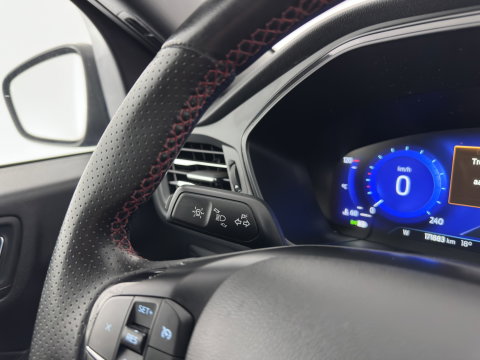 Ford Kuga 2.5 PHEV ST-Line X (Plug-in) {SoH-89%} (INCL.BTW) Aut. *DIGI-COCKPIT |FULL-LED | KEYLESS | DAB | CARPLAY | NAVI-FULLMAP | HEATED-SPORTSEATS | PRIVACY-GLASS | 18"ALU*