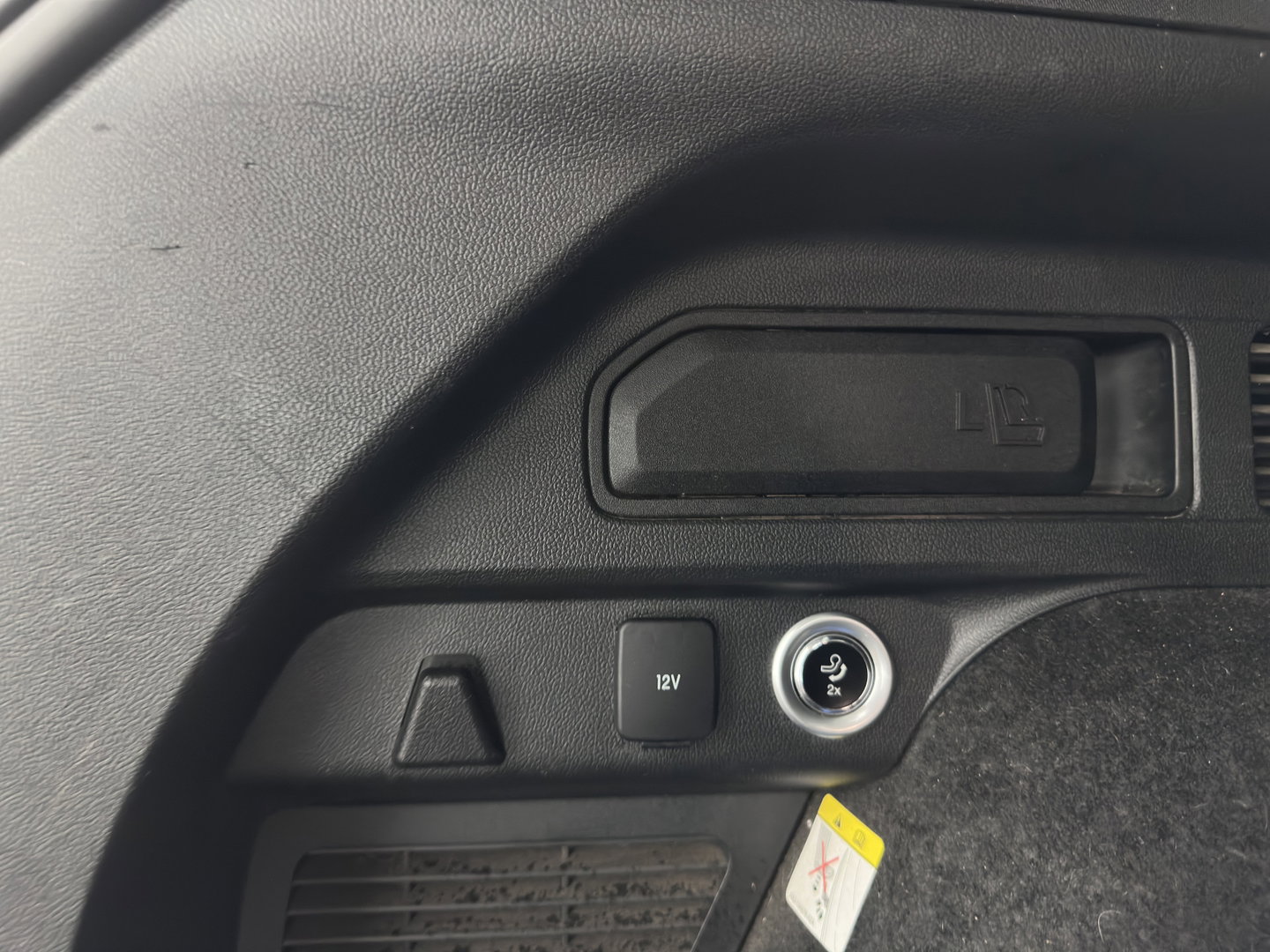 Ford Kuga 2.5 PHEV ST-Line X (Plug-in) {SoH-89%} (INCL.BTW) Aut. *DIGI-COCKPIT |FULL-LED | KEYLESS | DAB | CARPLAY | NAVI-FULLMAP | HEATED-SPORTSEATS | PRIVACY-GLASS | 18"ALU*