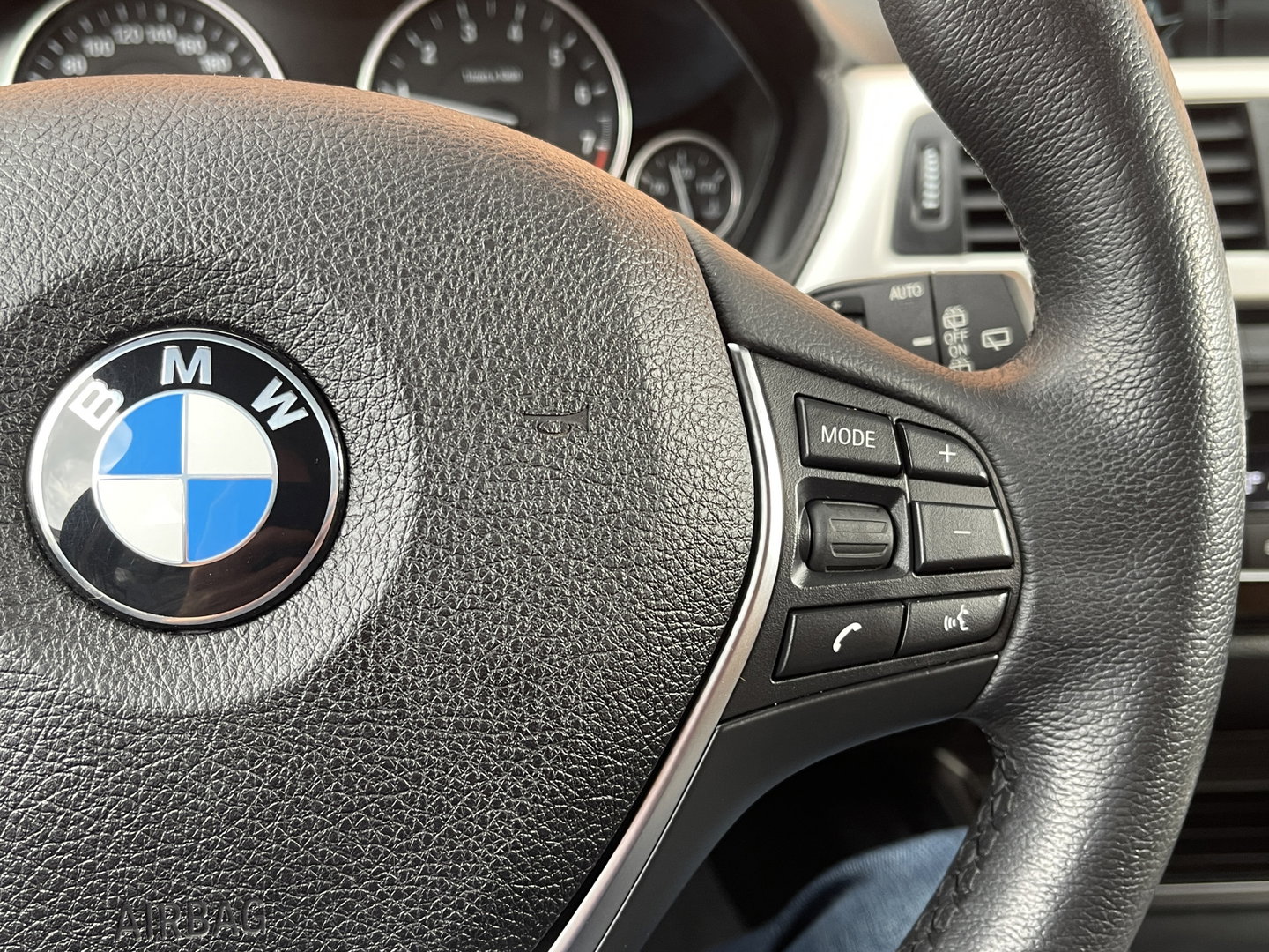 BMW 3 Serie Touring 318i Corporate Lease Executive | Keyless Go/Entry | Led Verlichting | Cruise Control | Airconditioning |