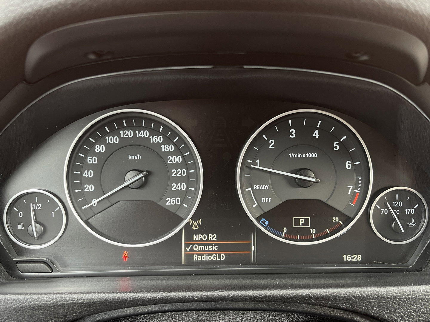 BMW 3 Serie Touring 318i Corporate Lease Executive | Keyless Go/Entry | Led Verlichting | Cruise Control | Airconditioning |