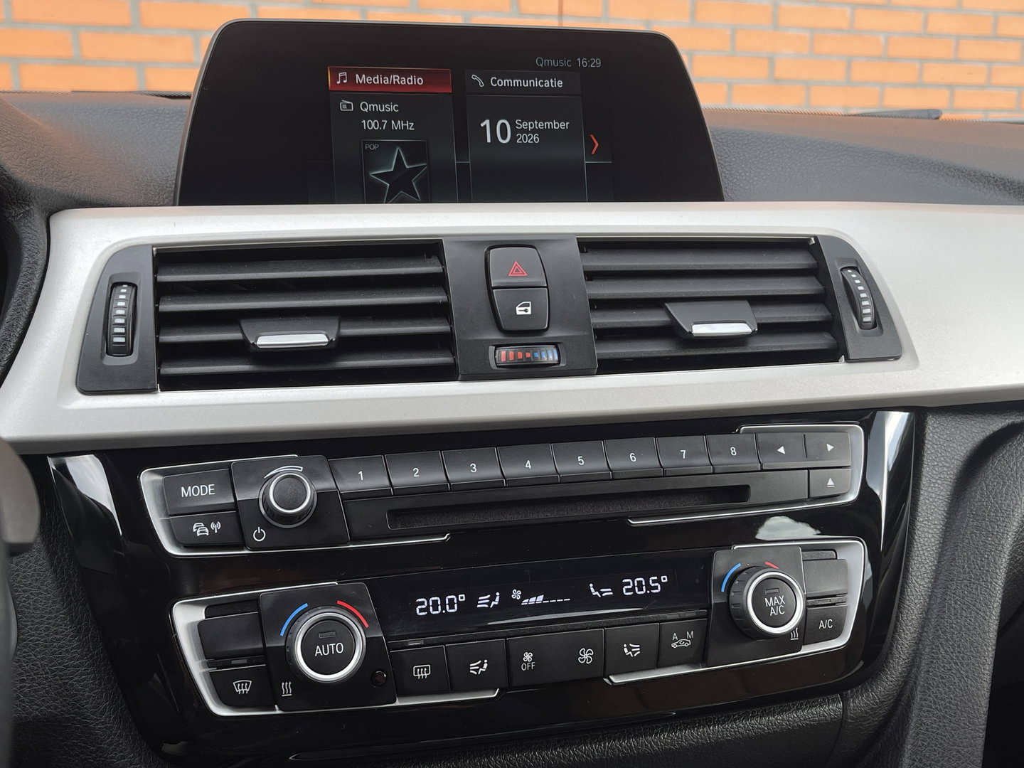 BMW 3 Serie Touring 318i Corporate Lease Executive | Keyless Go/Entry | Led Verlichting | Cruise Control | Airconditioning |