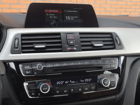 BMW 3 Serie Touring 318i Corporate Lease Executive | Keyless Go/Entry | Led Verlichting | Cruise Control | Airconditioning |