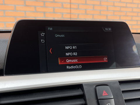 BMW 3 Serie Touring 318i Corporate Lease Executive | Keyless Go/Entry | Led Verlichting | Cruise Control | Airconditioning |
