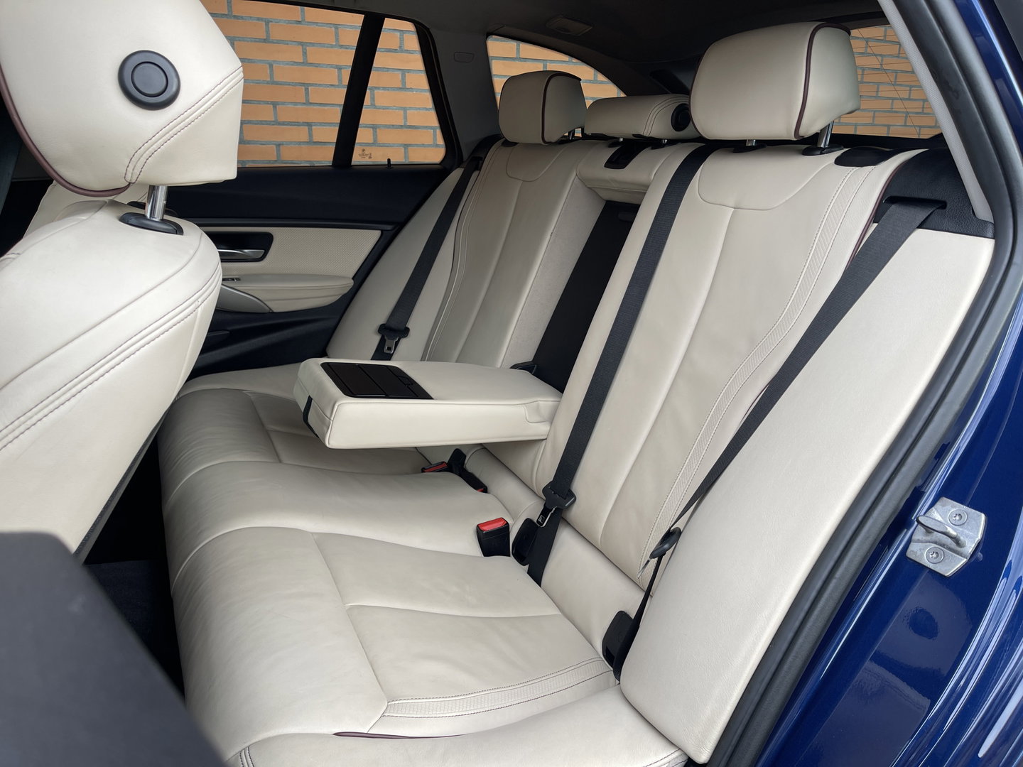 BMW 3 Serie Touring 318i Corporate Lease Executive | Keyless Go/Entry | Led Verlichting | Cruise Control | Airconditioning |