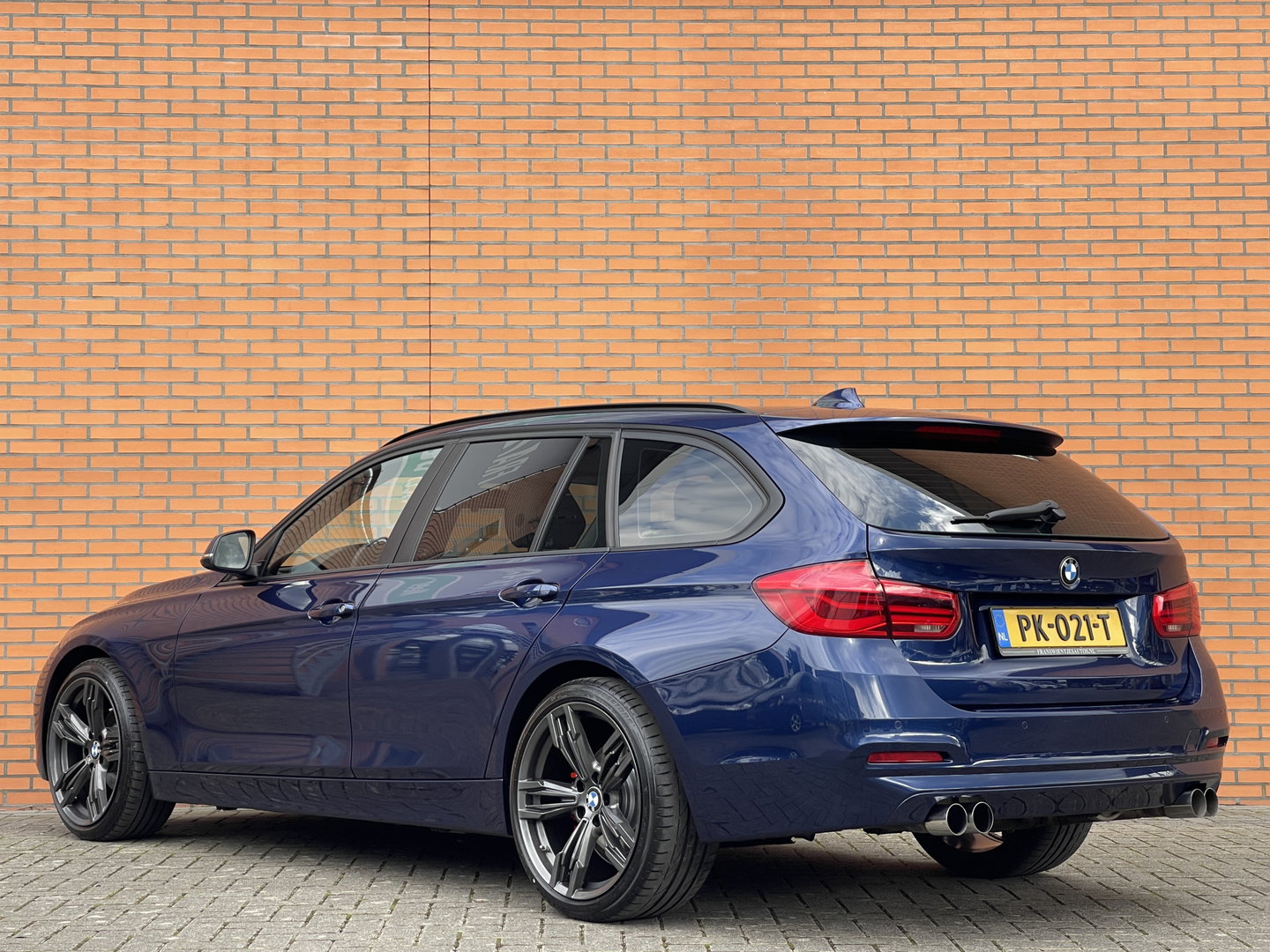 BMW 3 Serie Touring 318i Corporate Lease Executive | Keyless Go/Entry | Led Verlichting | Cruise Control | Airconditioning |