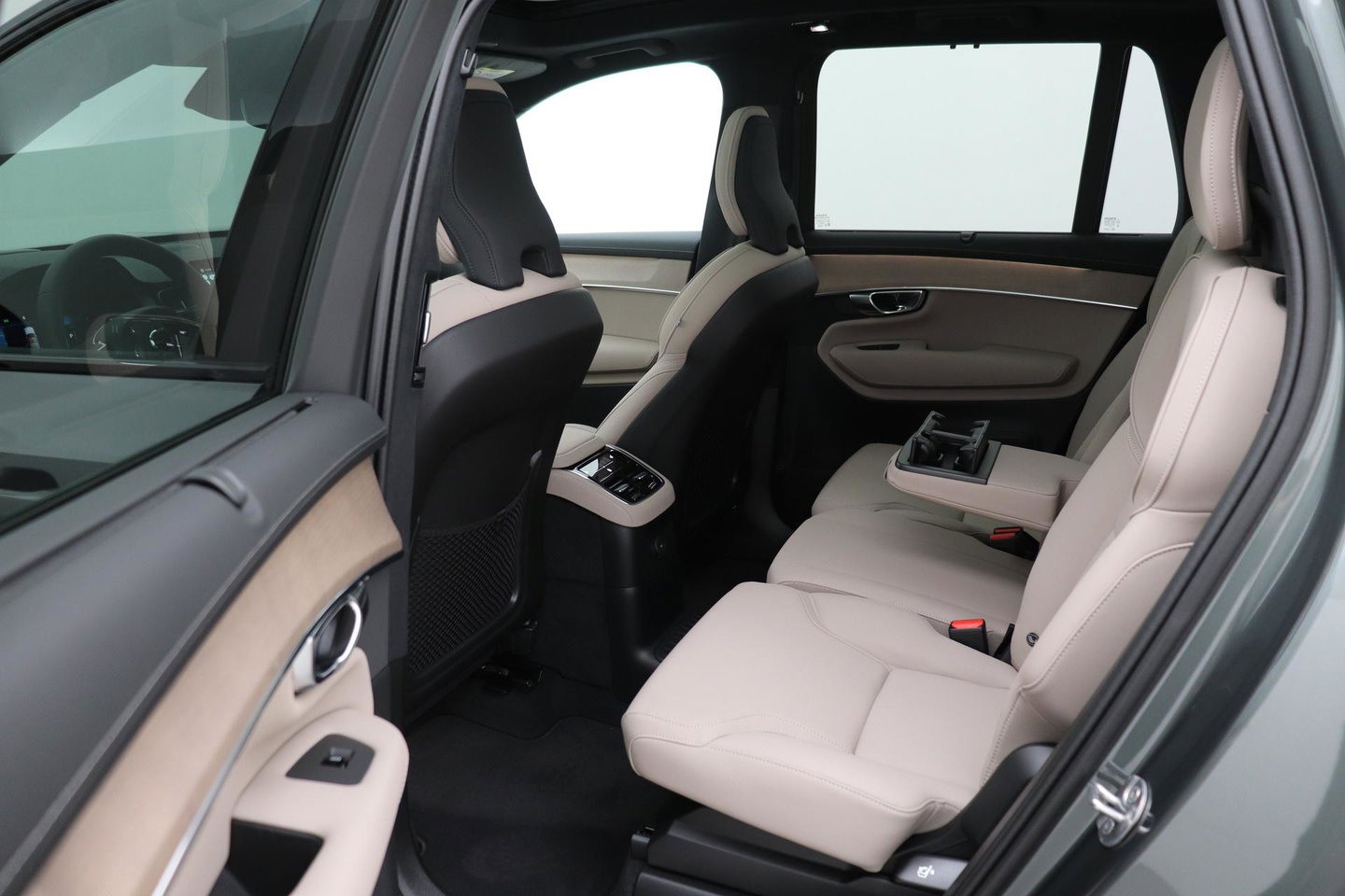 Volvo XC90 T8 Ultra Dark | MY27 | Harman/Kardon | Trekhaak | Panoramadak | 360° Camera | Head-Up | Pilot Assist | ACC