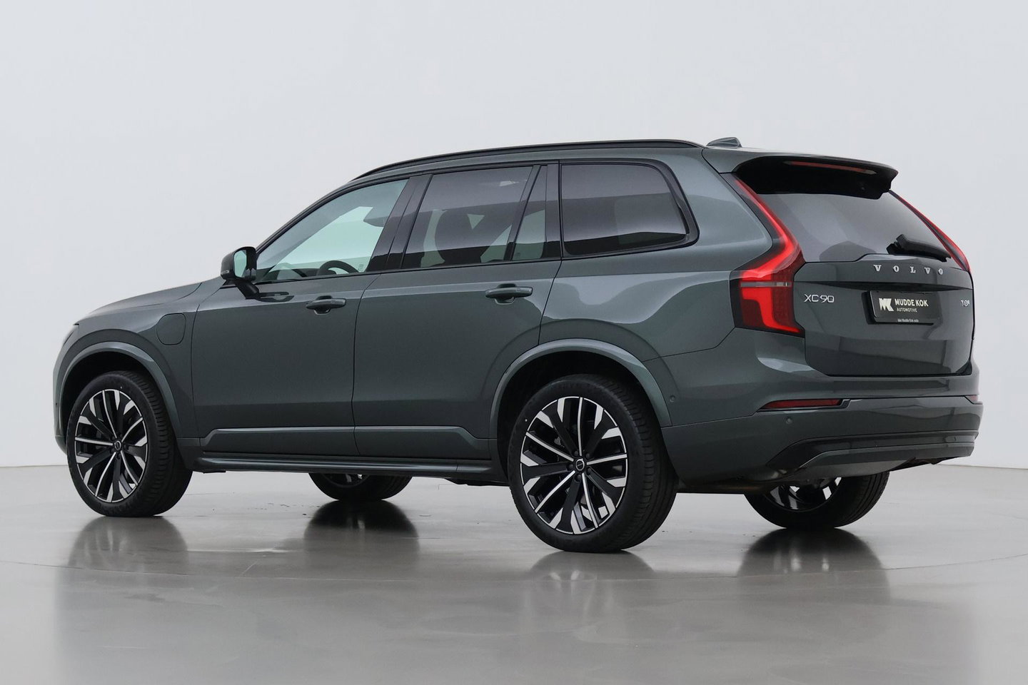 Volvo XC90 T8 Ultra Dark | MY27 | Harman/Kardon | Trekhaak | Panoramadak | 360° Camera | Head-Up | Pilot Assist | ACC