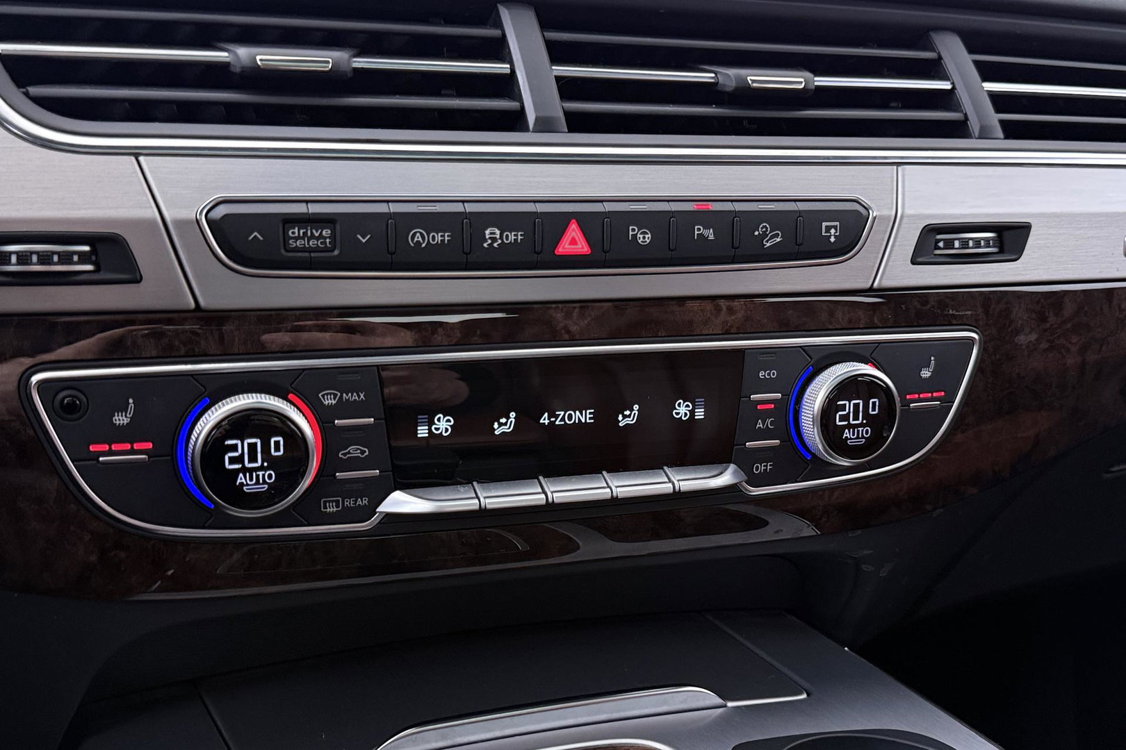 Audi Q7 3.0 TFSI quattro Pro Line + 7p | Luchtvering | Trekhaak | Panoramadak | 360° Camera | B&O Advanced | Head-Up | Nachtzicht | 7-persoons | Soft Close