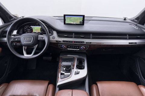 Audi Q7 3.0 TFSI quattro Pro Line + 7p | Luchtvering | Trekhaak | Panoramadak | 360° Camera | B&O Advanced | Head-Up | Nachtzicht | 7-persoons | Soft Close