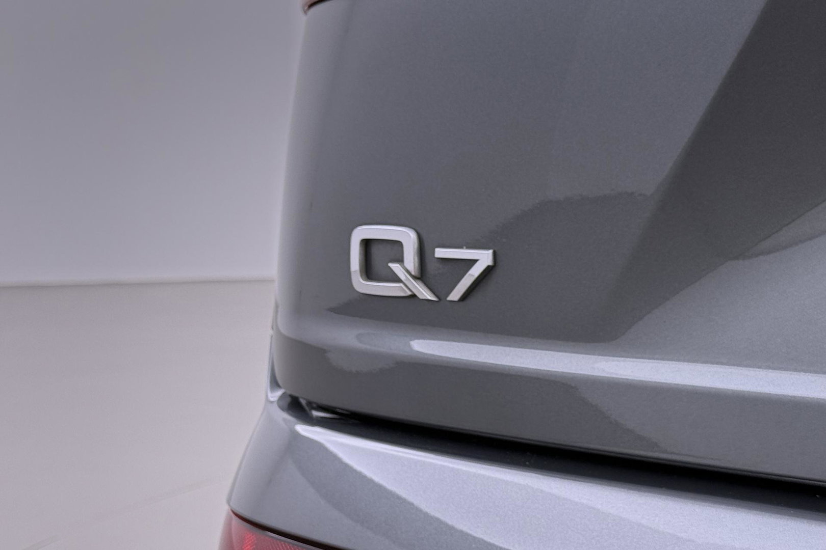 Audi Q7 3.0 TFSI quattro Pro Line + 7p | Luchtvering | Trekhaak | Panoramadak | 360° Camera | B&O Advanced | Head-Up | Nachtzicht | 7-persoons | Soft Close