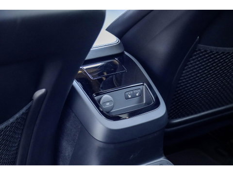 Volvo V60 T8 Recharge AWD R-Design Pano | HarmanKardon | Ak. Glas | Trekhaak | Head Up