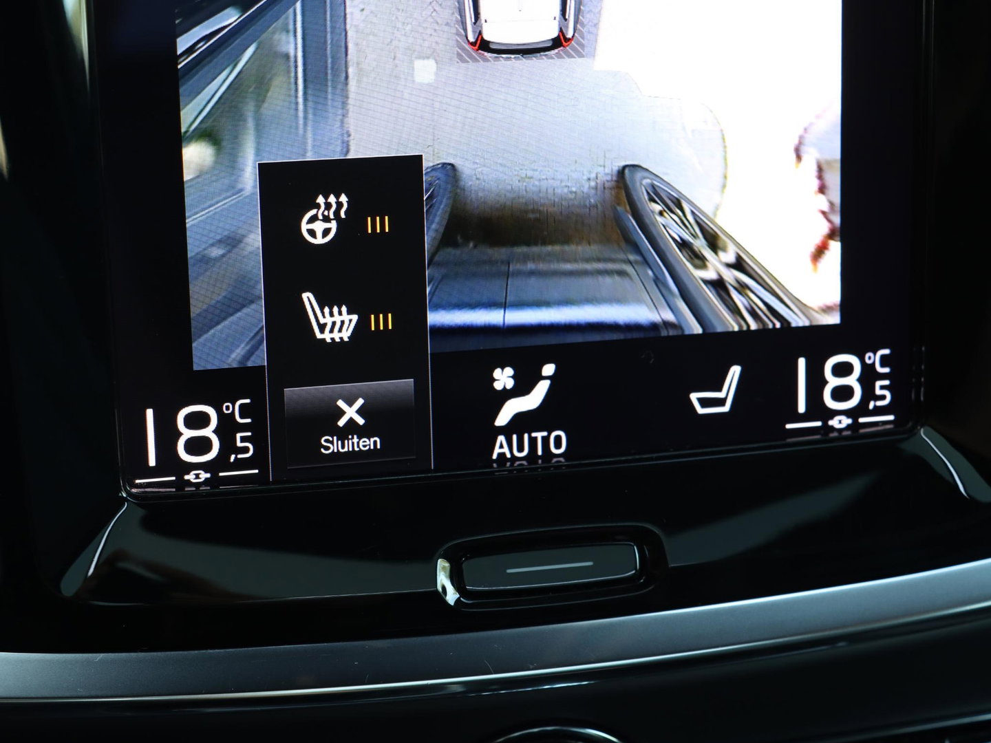 Volvo V60 T8 Recharge AWD R-Design Pano | HarmanKardon | Ak. Glas | Trekhaak | Head Up