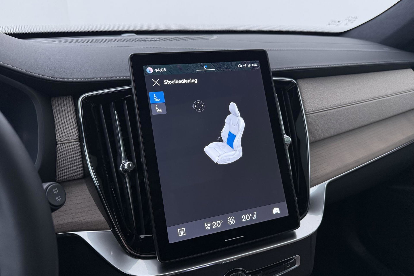 Volvo XC90 T8 Ultra Dark | MY27 | Harman/Kardon | Trekhaak | Panoramadak | 360° Camera | Head-Up | Pilot Assist | ACC