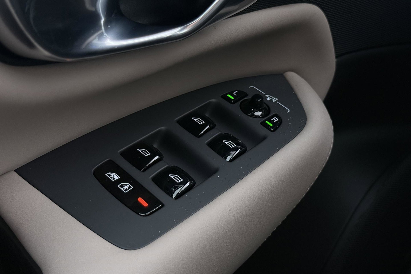 Volvo XC90 T8 Ultra Dark | MY27 | Harman/Kardon | Trekhaak | Panoramadak | 360° Camera | Head-Up | Pilot Assist | ACC