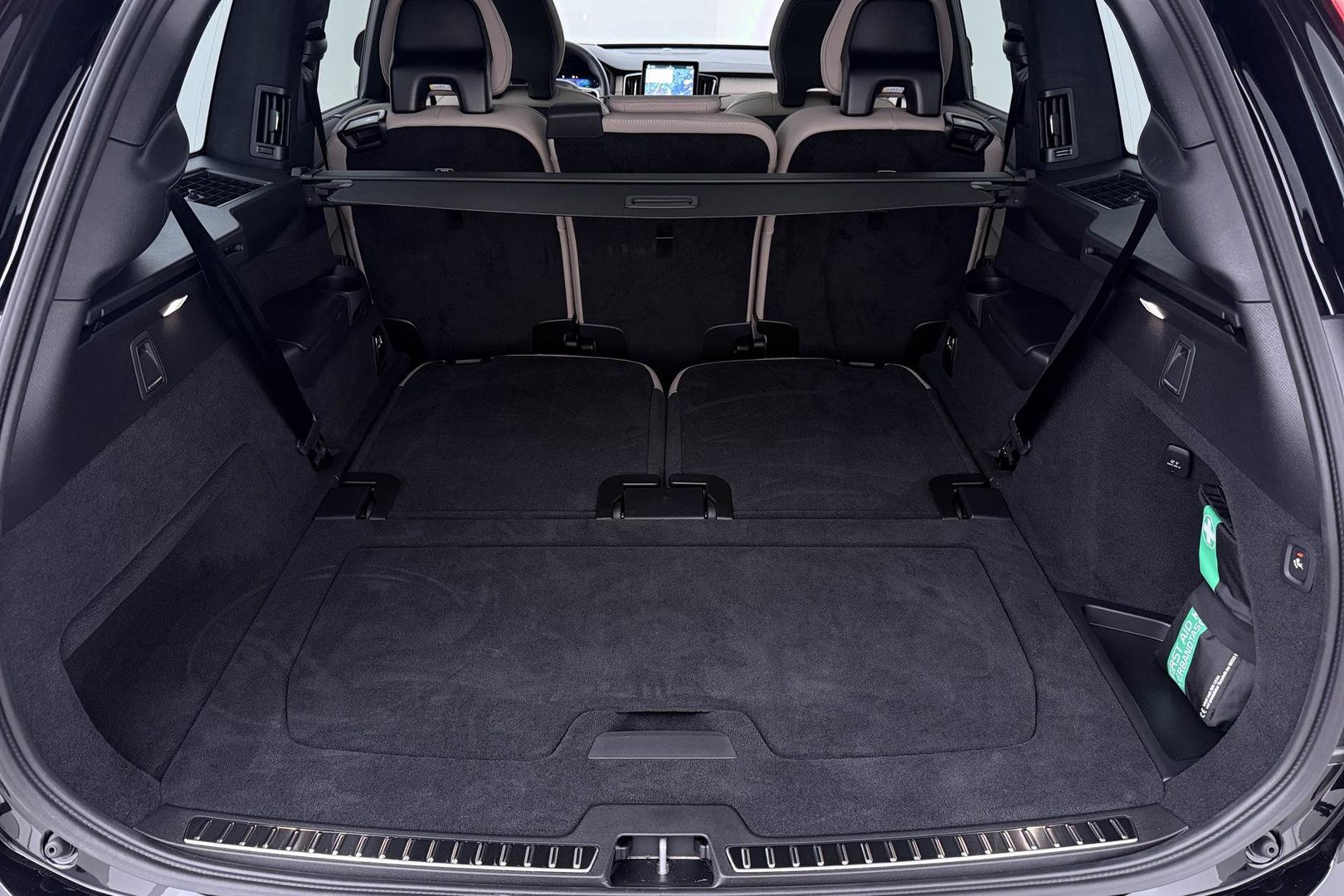 Volvo XC90 T8 Ultra Dark | MY27 | Harman/Kardon | Trekhaak | Panoramadak | 360° Camera | Head-Up | Pilot Assist | ACC
