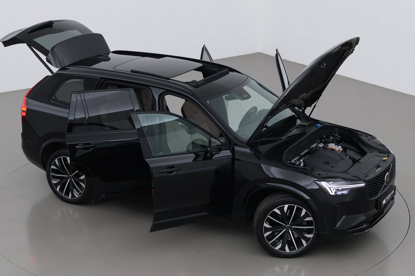 Volvo XC90 T8 Ultra Dark | MY27 | Harman/Kardon | Trekhaak | Panoramadak | 360° Camera | Head-Up | Pilot Assist | ACC