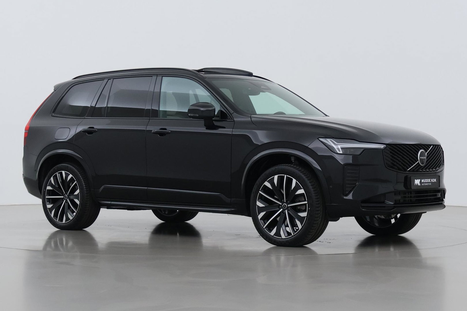 Volvo XC90 T8 Ultra Dark | MY27 | Harman/Kardon | Trekhaak | Panoramadak | 360° Camera | Head-Up | Pilot Assist | ACC