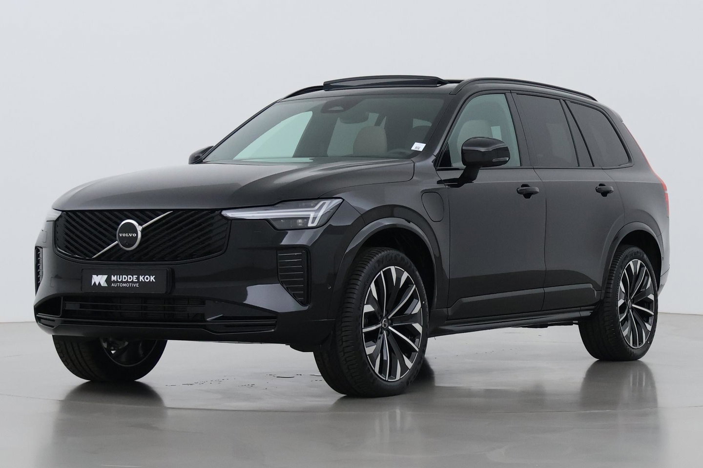 Volvo XC90 T8 Ultra Dark | MY27 | Harman/Kardon | Trekhaak | Panoramadak | 360° Camera | Head-Up | Pilot Assist | ACC