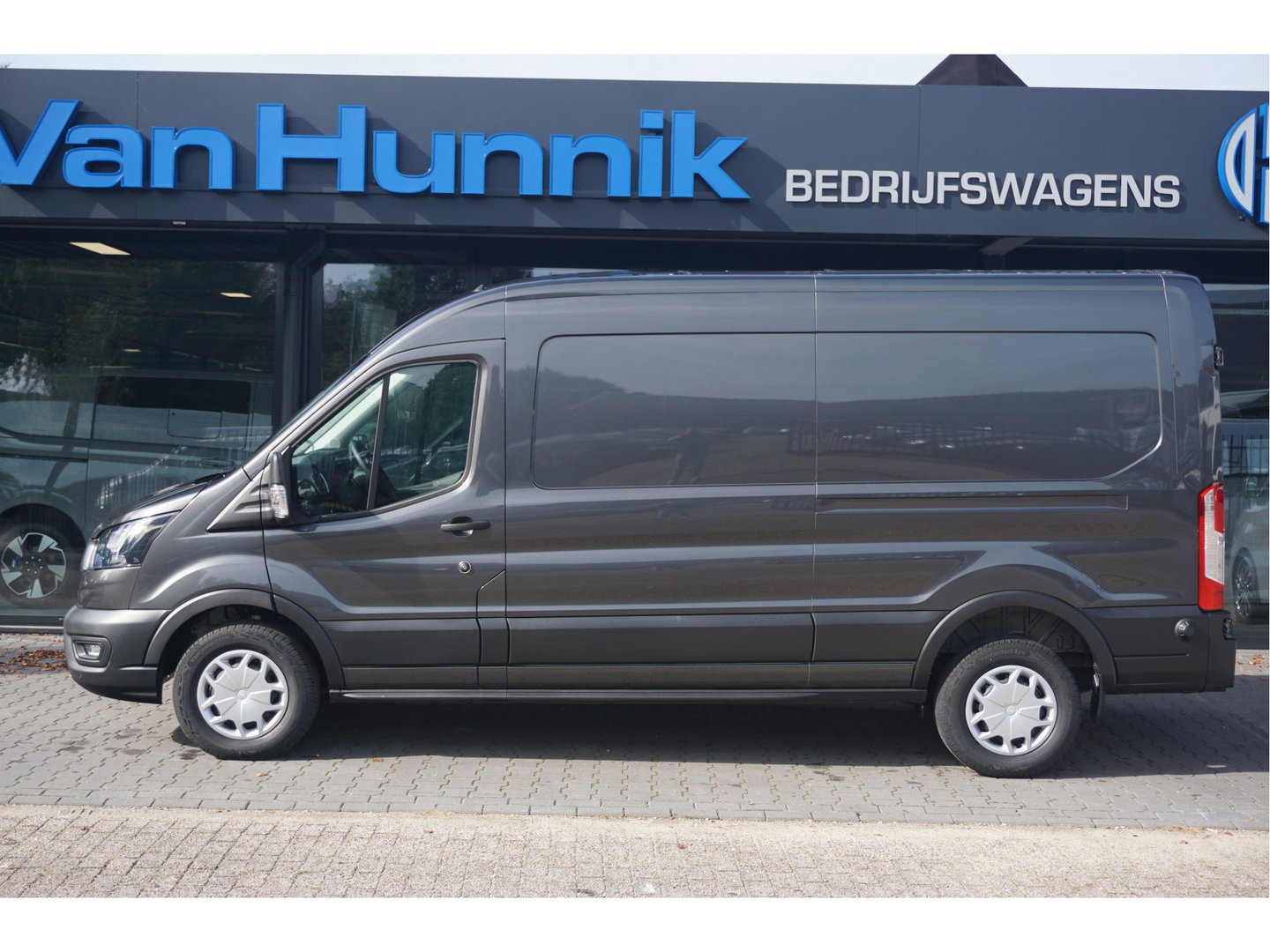 Ford Transit 350L 130PK L3H2 Trend BPM VRIJ!! Clima, 12" Sync 4 scherm Navi, 270° deur, Trekhaak!! NR. 330