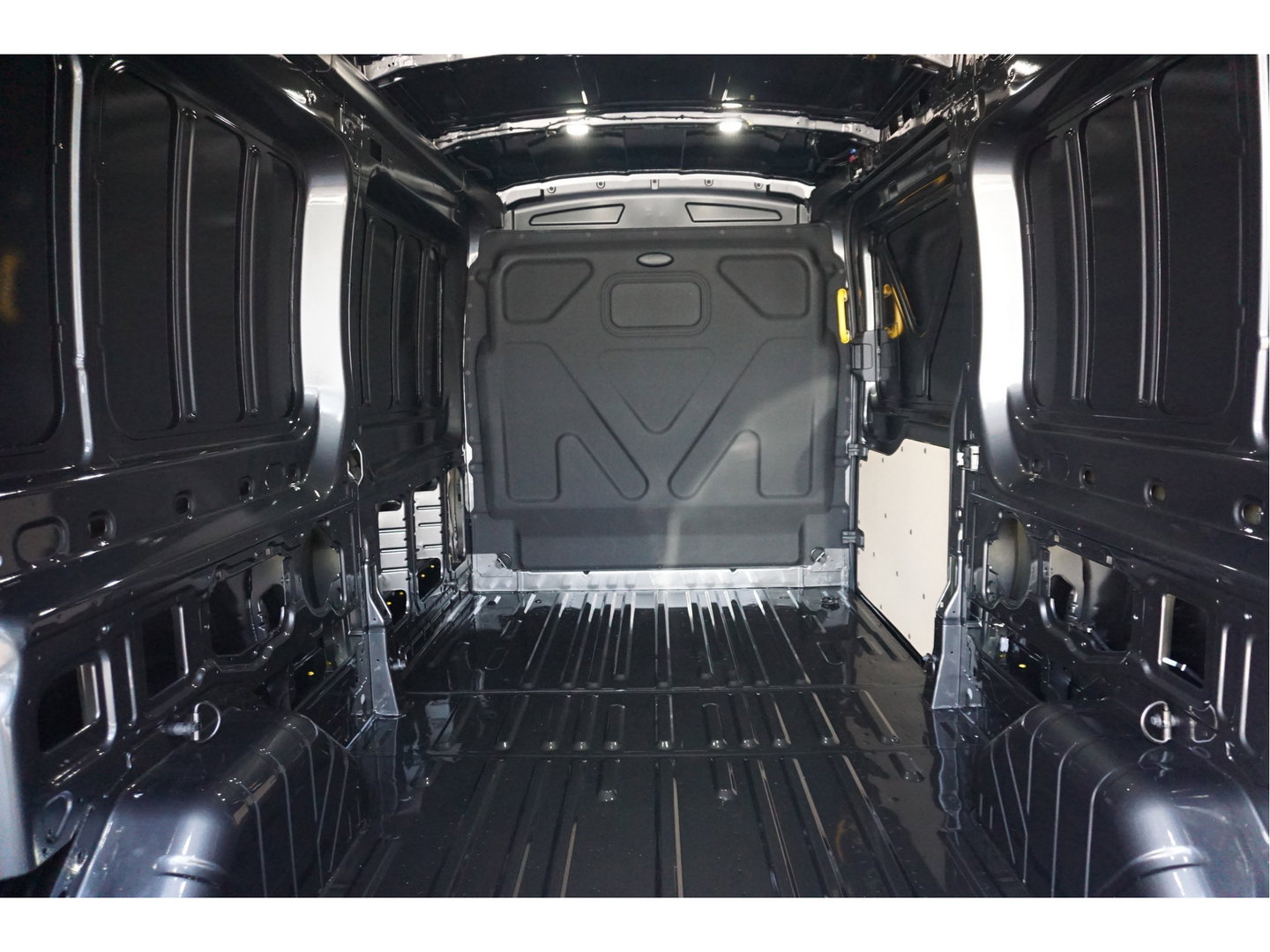 Ford Transit 350L 130PK L3H2 Trend BPM VRIJ!! Clima, 12" Sync 4 scherm Navi, 270° deur, Trekhaak!! NR. 330