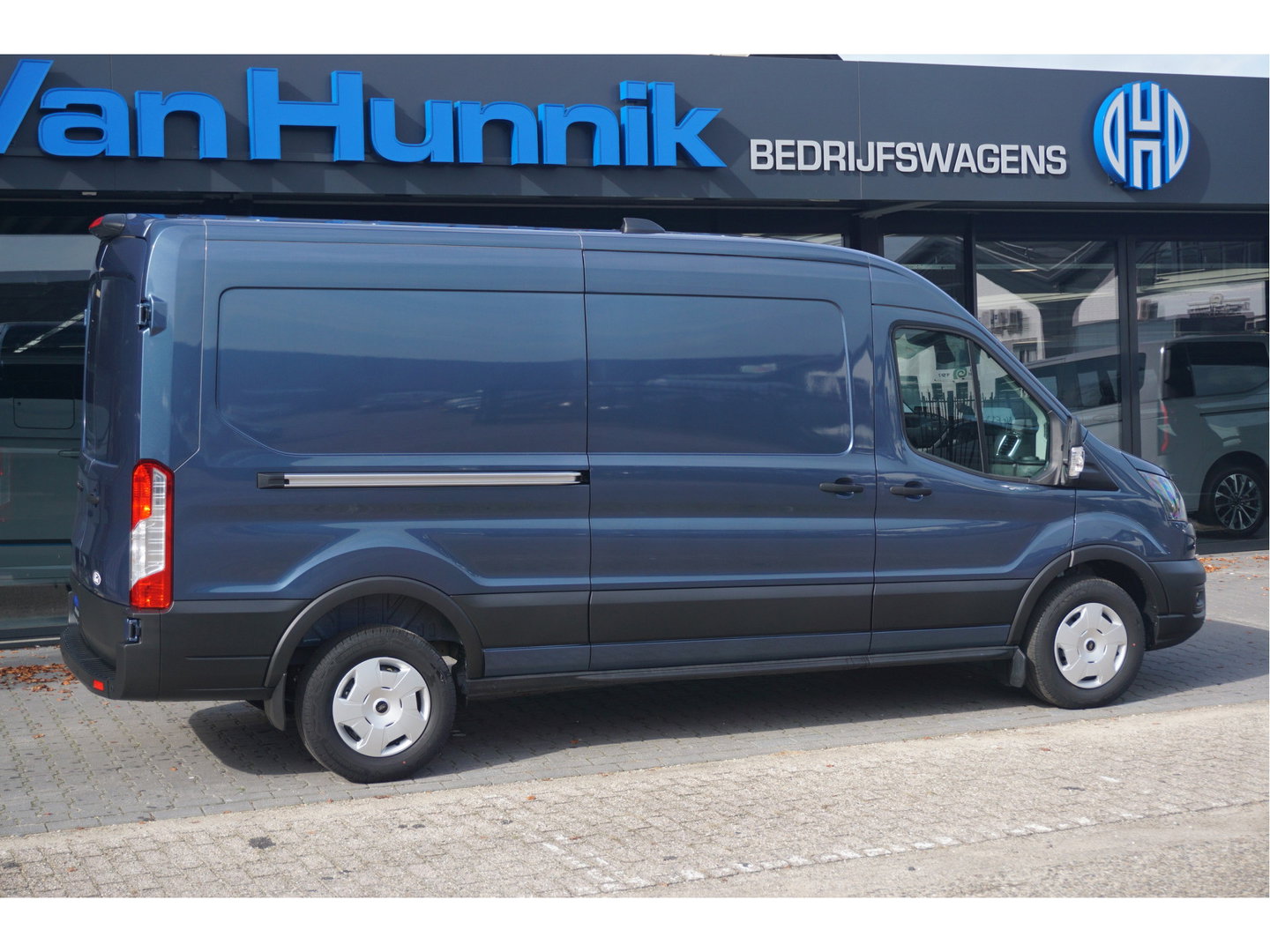 Ford Transit 350L L3H2 Trend AUT8 130PK BPM VRIJ!! 12" Sync4 Apple CP/Cam, Laadruimte Pack! NR. 612