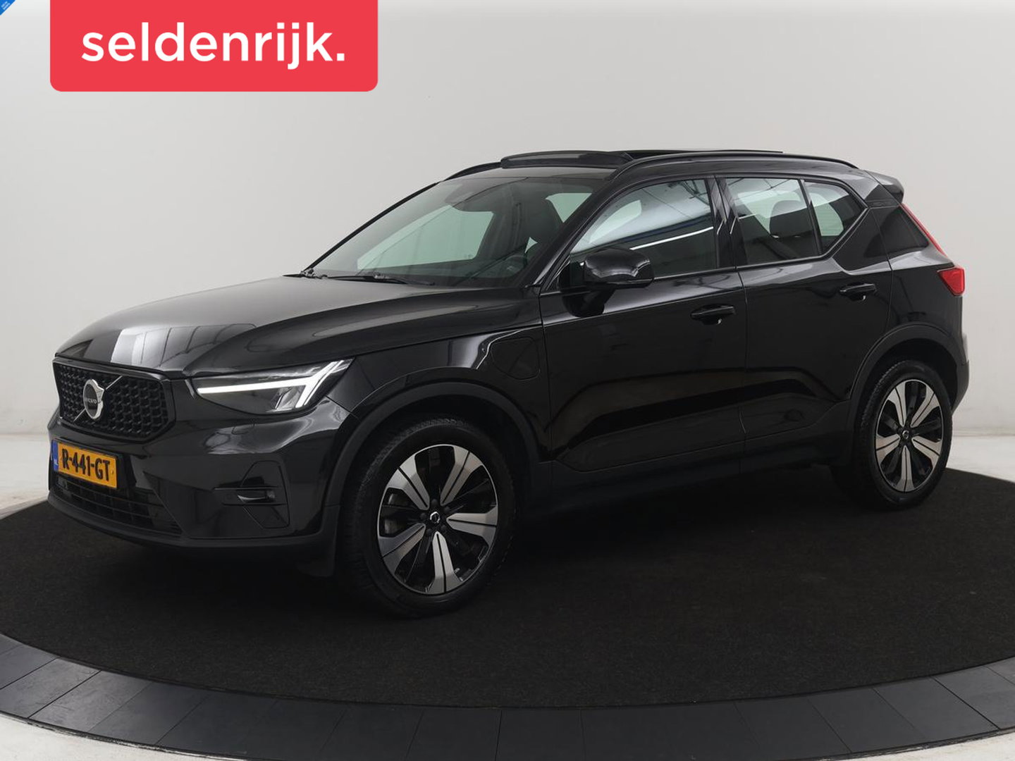 Volvo XC40 1.5 T4 Plug-in hybrid Ultimate Dark