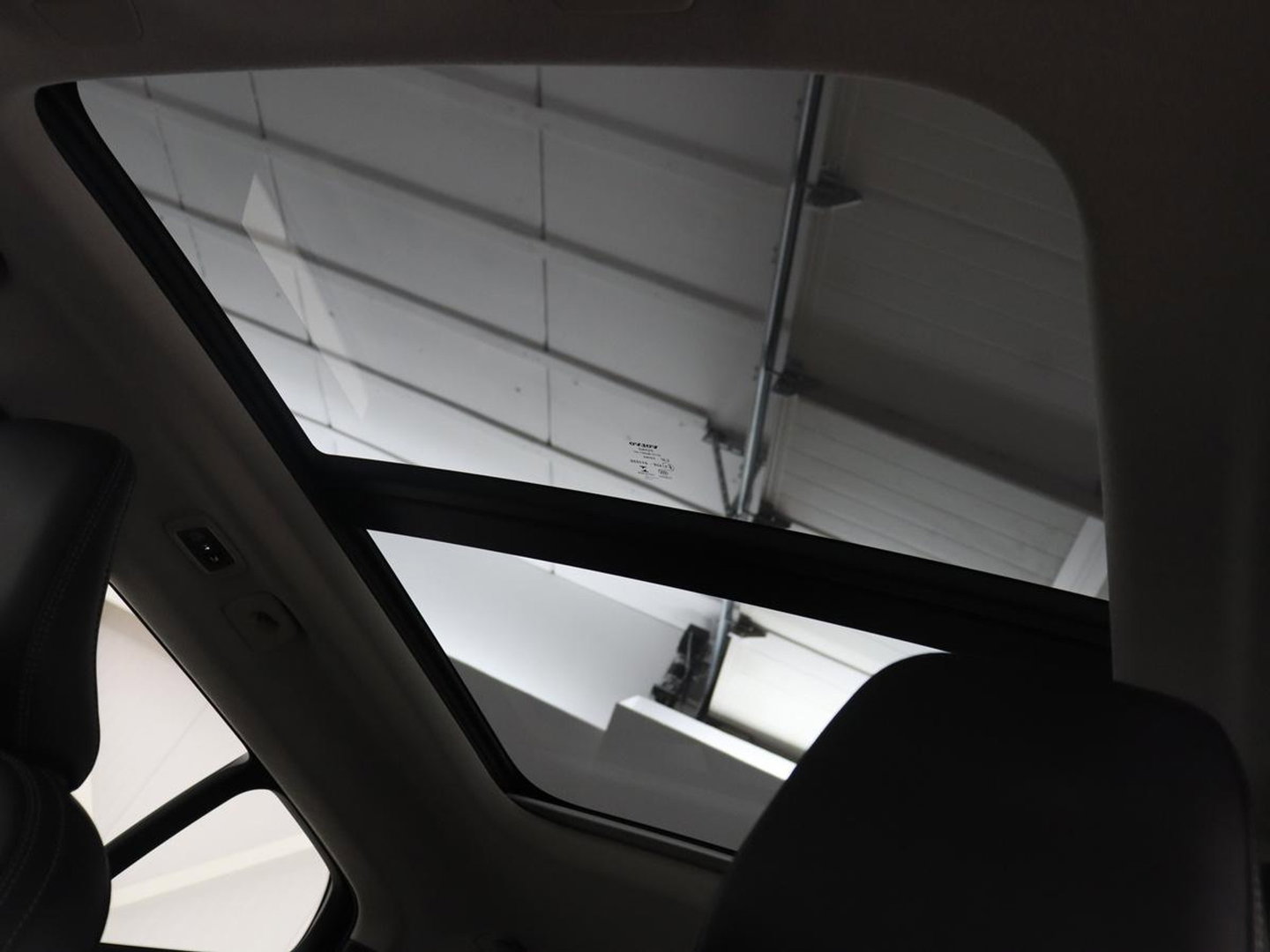Volvo XC40 1.5 T4 Plug-in hybrid Ultimate Dark