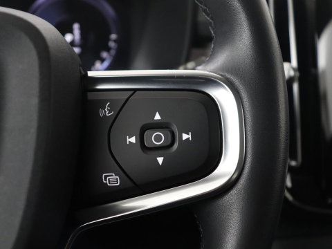 Volvo XC40 1.5 T4 Plug-in hybrid Ultimate Dark