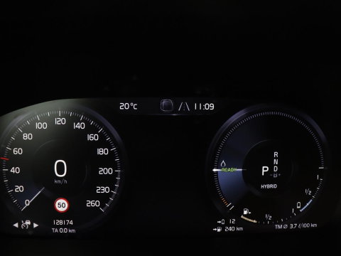 Volvo XC40 1.5 T4 Plug-in hybrid Ultimate Dark
