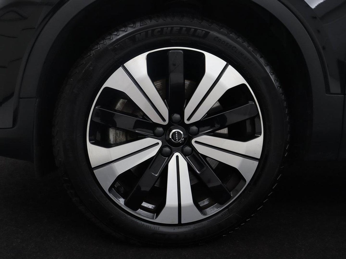 Volvo XC40 1.5 T4 Plug-in hybrid Ultimate Dark