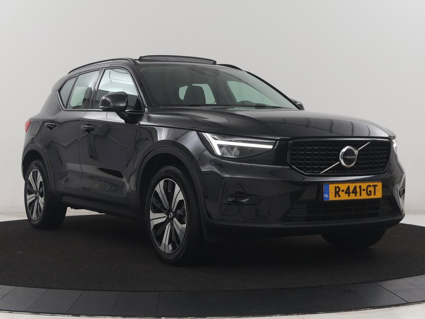 Volvo XC40 1.5 T4 Plug-in hybrid Ultimate Dark