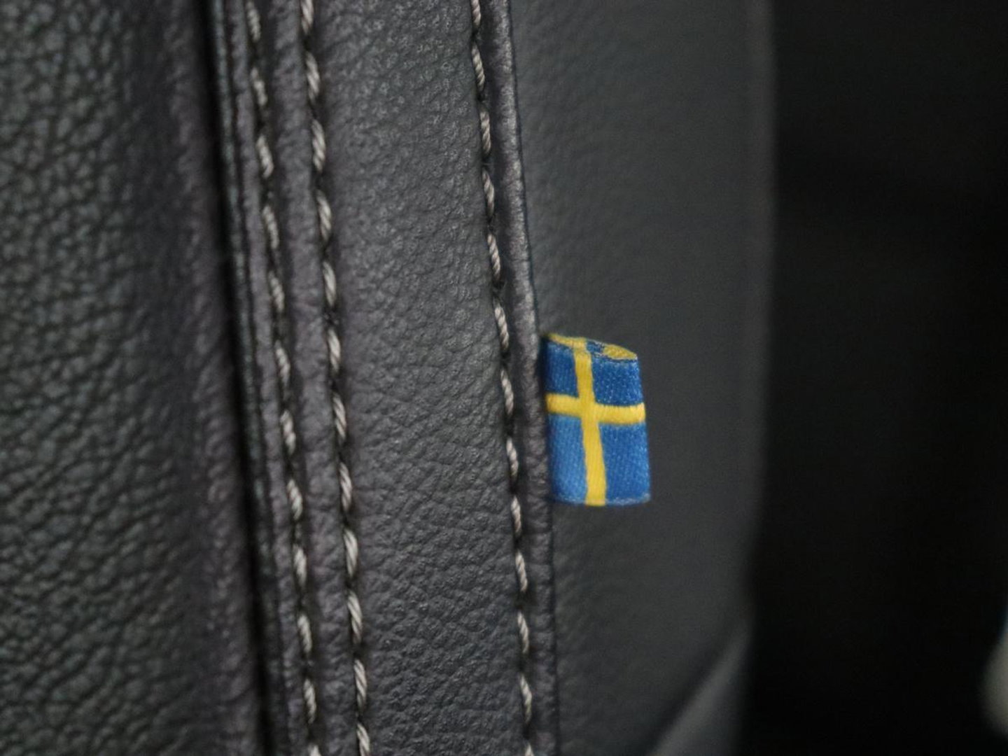 Volvo XC40 1.5 T4 Plug-in hybrid Ultimate Dark
