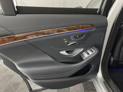 Mercedes-Benz S-Klasse 500 4Matic (INCL-BTW) Aut. *PANO | LEATHER | FULL-LED | BURMESTER | DISTRONIC | BLINDSPOT | TOPVIEW | MEMORY-PACK | DIGI-COCKPIT | HEATED-COMFORTSEATS | AIR-SUSPENSION | PRIVACY-GLASS | HEAD-UP | 19''AL