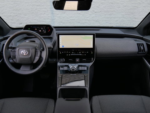 Toyota Bz4x 71kWh/ BI-TONE/ PANORAMADAK/ ELEKT. STOEL/ ELEKT. KLEP/ SOH 96%