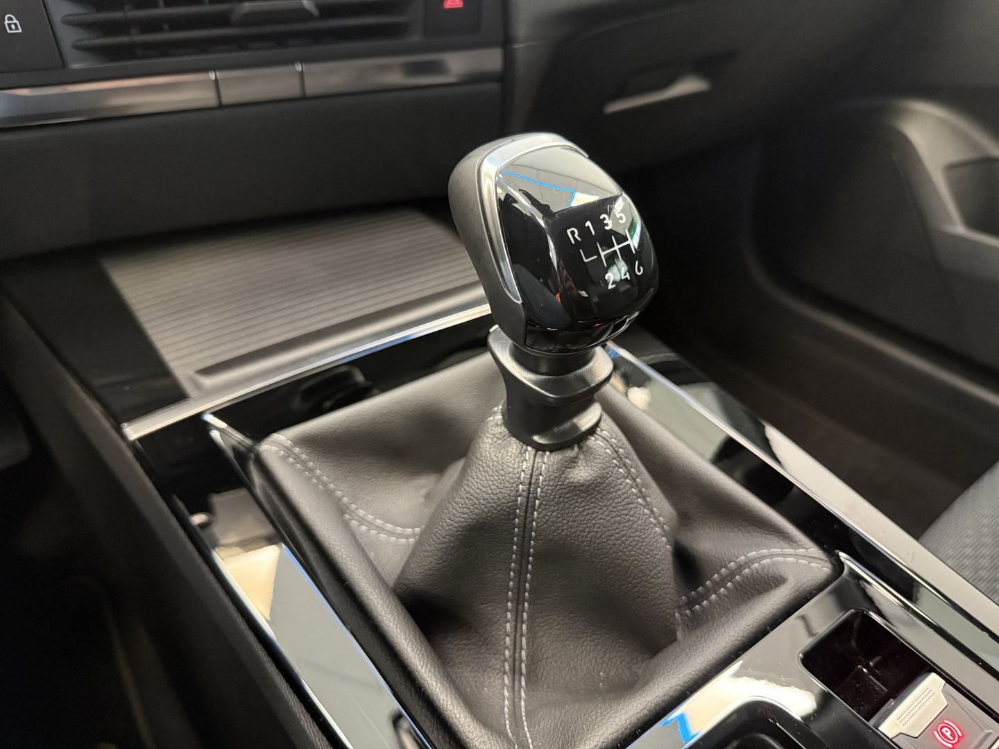 Opel Astra Sports Tourer 1.2 Business Edition ACC/PDC 360 Camera Carplay NAP!