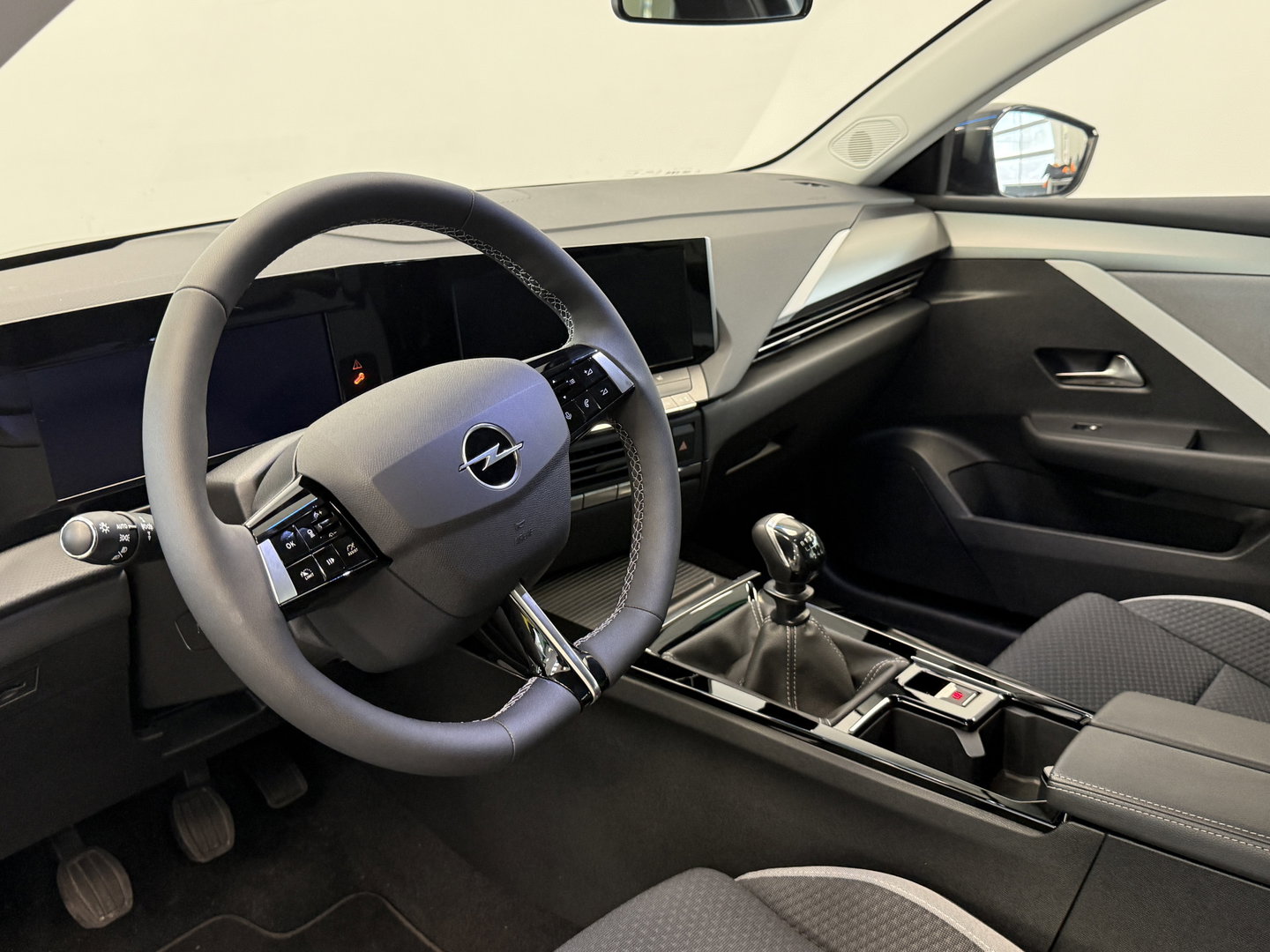 Opel Astra Sports Tourer 1.2 Business Edition ACC/PDC 360 Camera Carplay NAP!