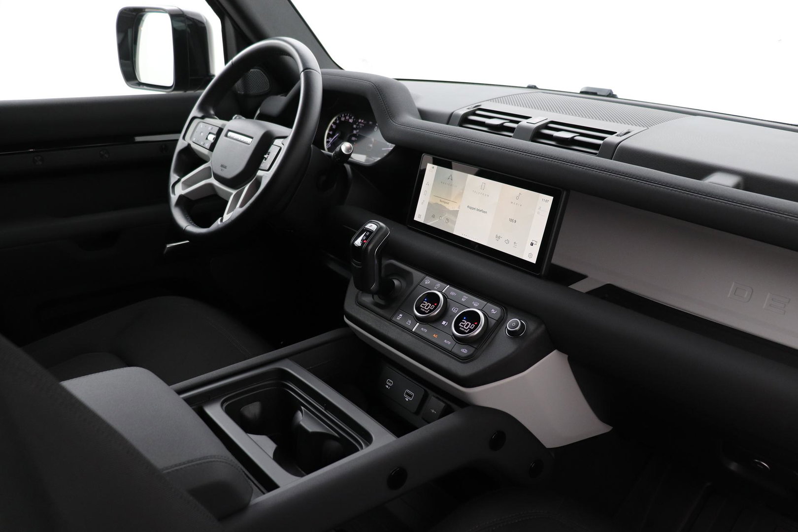 Land Rover Defender 3.0 D250 90 | COMMERCIAL | Trekhaak | 360-camera | 22 inch | BLIS