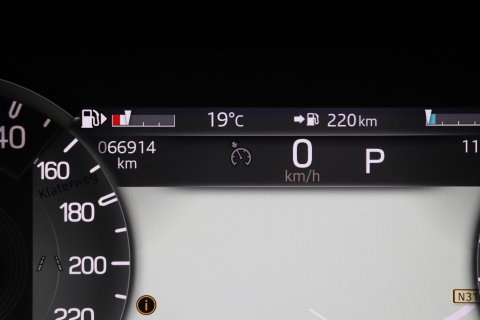 Land Rover Defender 3.0 D250 90 | COMMERCIAL | Trekhaak | 360-camera | 22 inch | BLIS