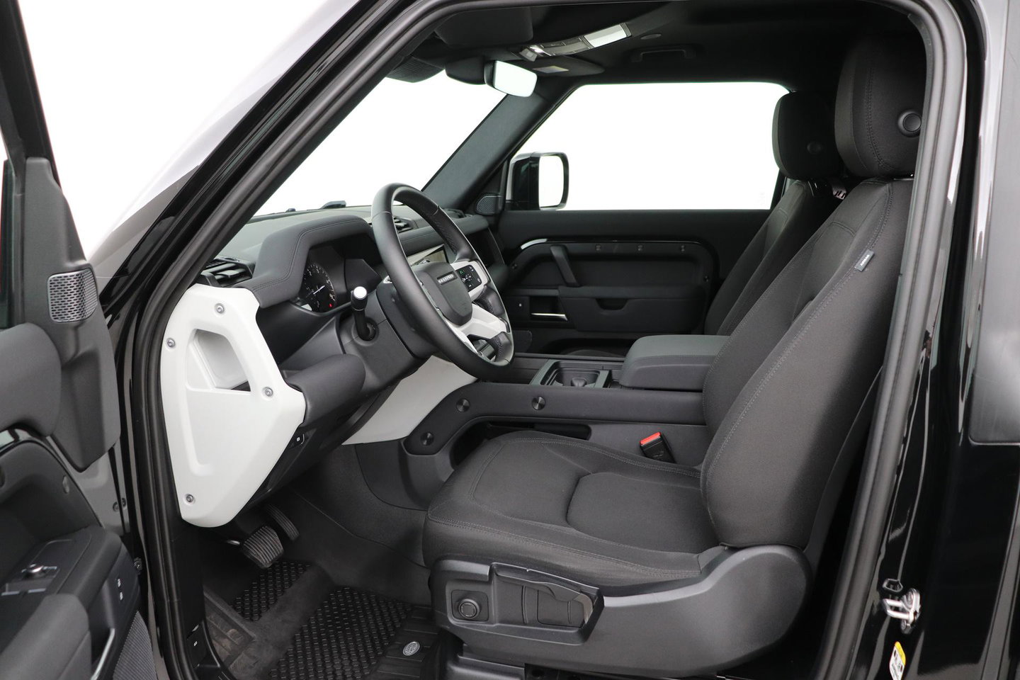 Land Rover Defender 3.0 D250 90 | COMMERCIAL | Trekhaak | 360-camera | 22 inch | BLIS