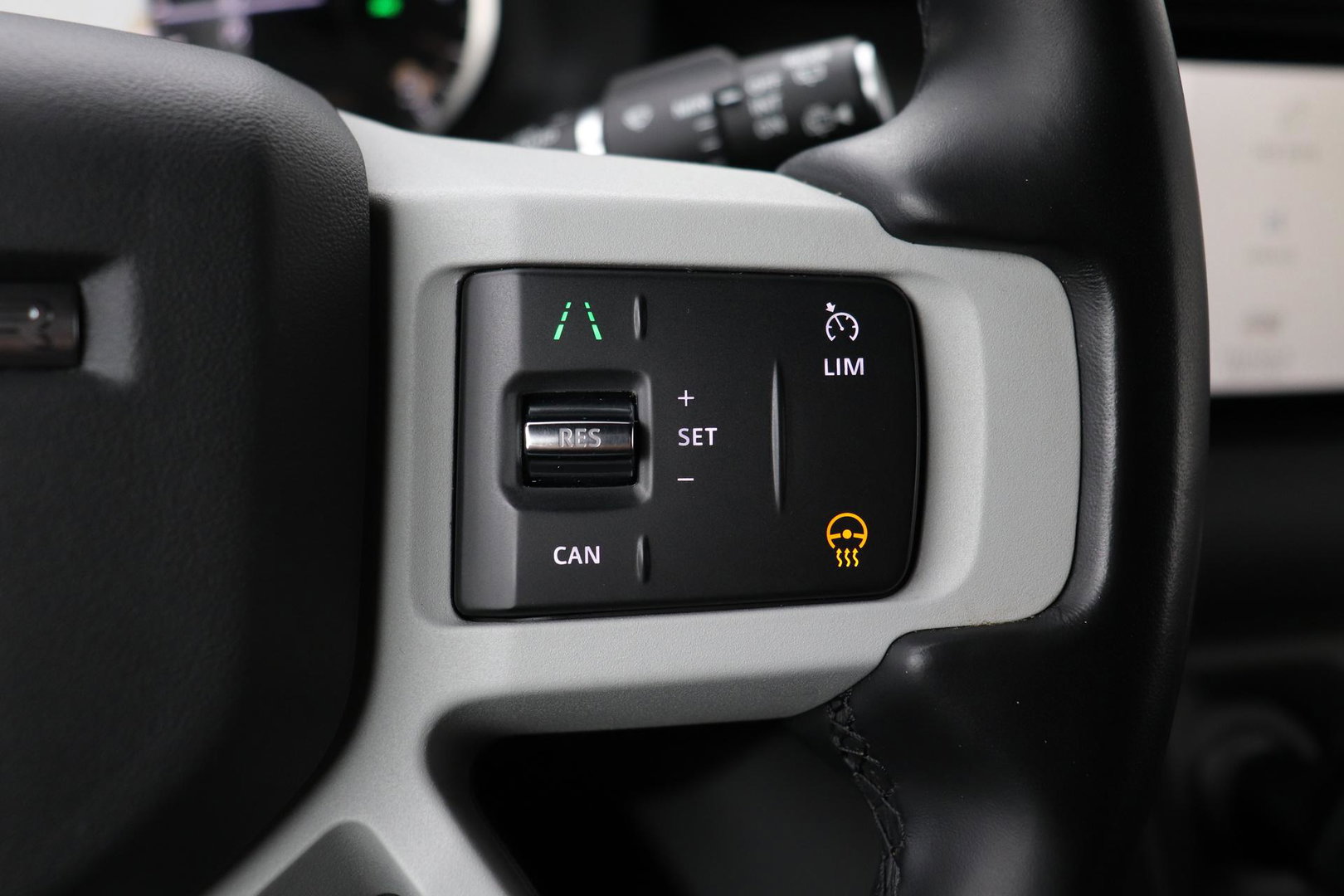 Land Rover Defender 3.0 D250 90 | COMMERCIAL | Trekhaak | 360-camera | 22 inch | BLIS