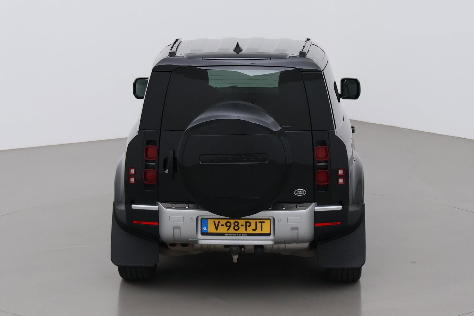 Land Rover Defender 3.0 D250 90 | COMMERCIAL | Trekhaak | 360-camera | 22 inch | BLIS